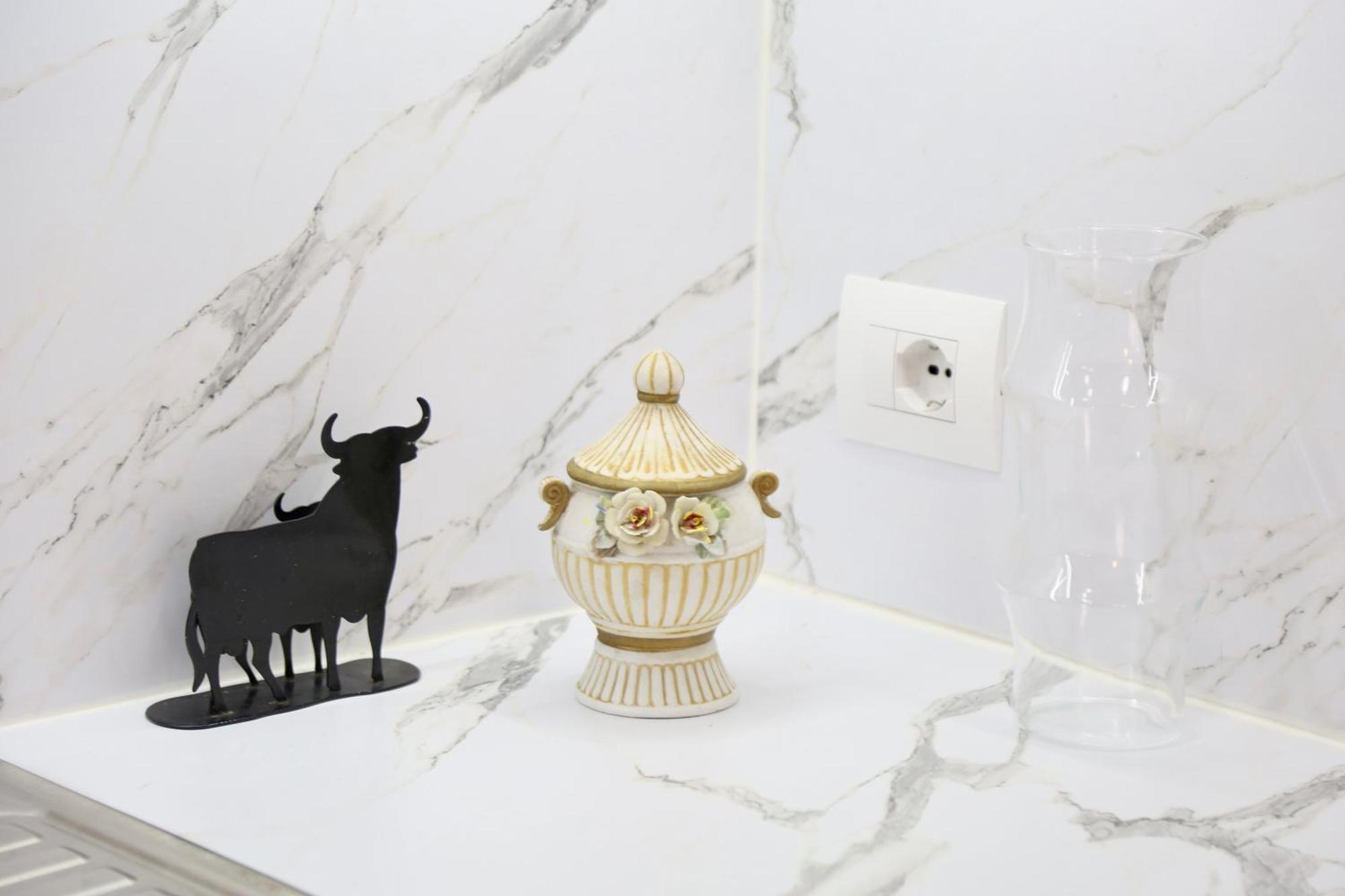 Stay At An Artist'S Place! Tiranë Ngoại thất bức ảnh