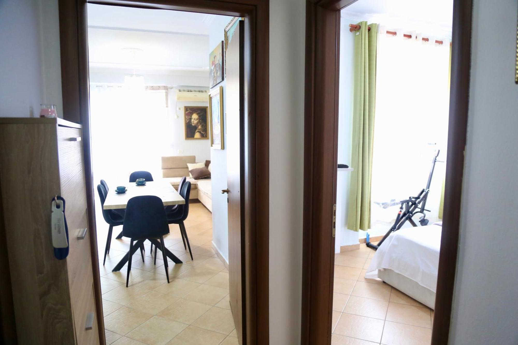 Stay At An Artist'S Place! Tiranë Ngoại thất bức ảnh
