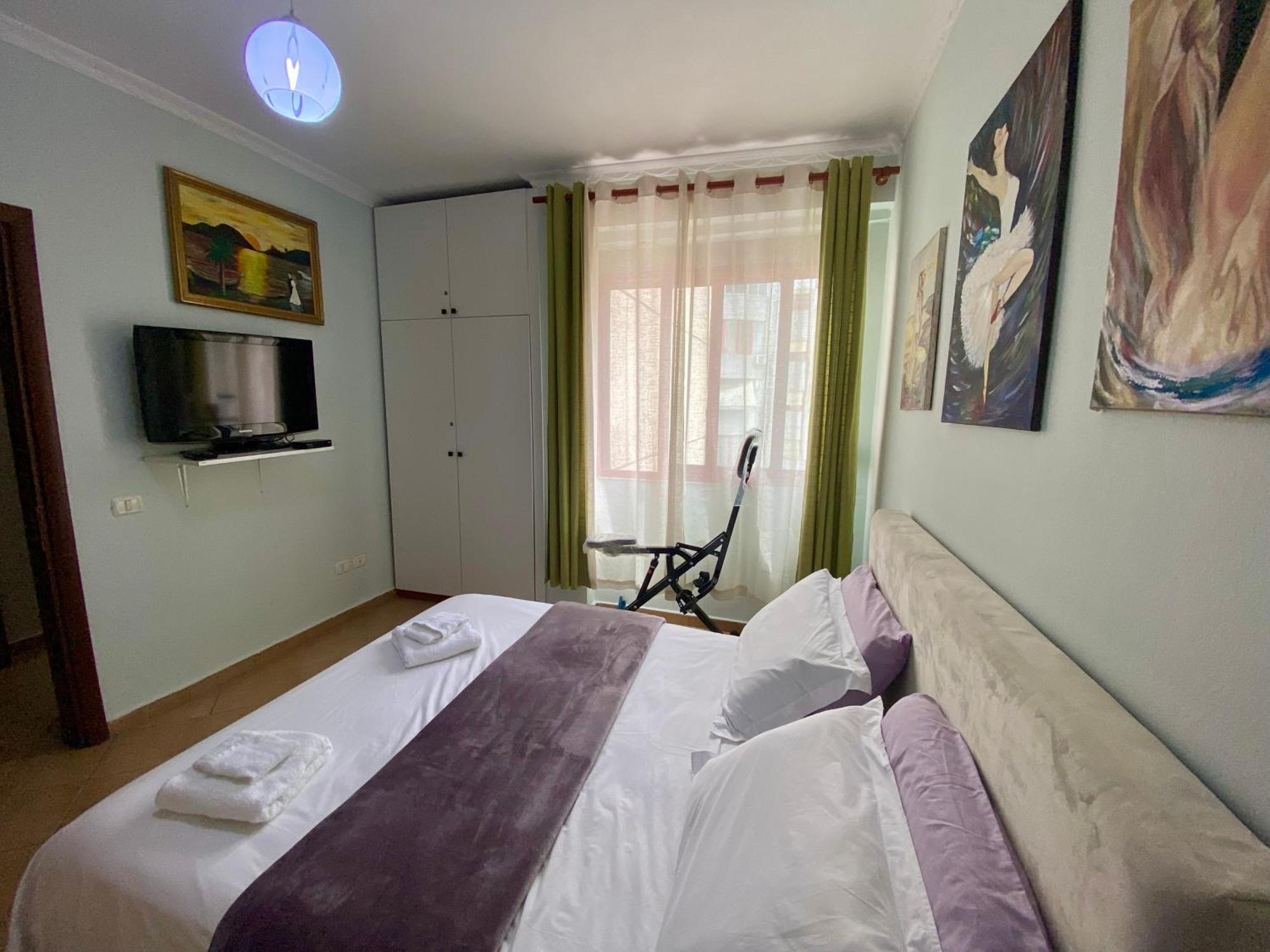 Stay At An Artist'S Place! Tiranë Ngoại thất bức ảnh
