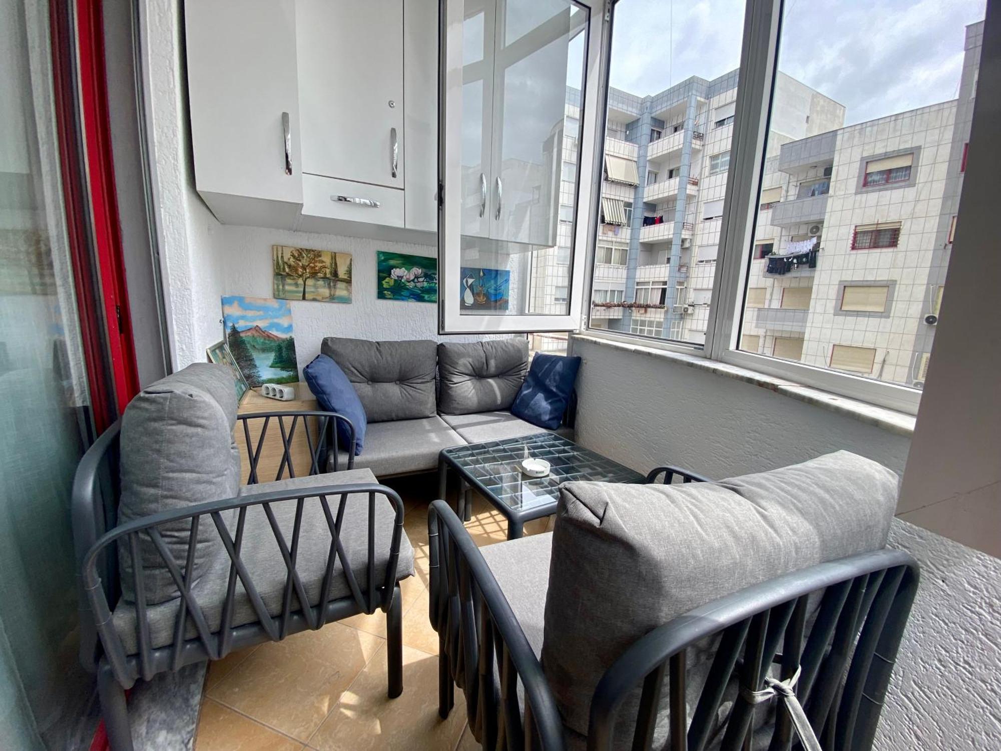 Stay At An Artist'S Place! Tiranë Ngoại thất bức ảnh